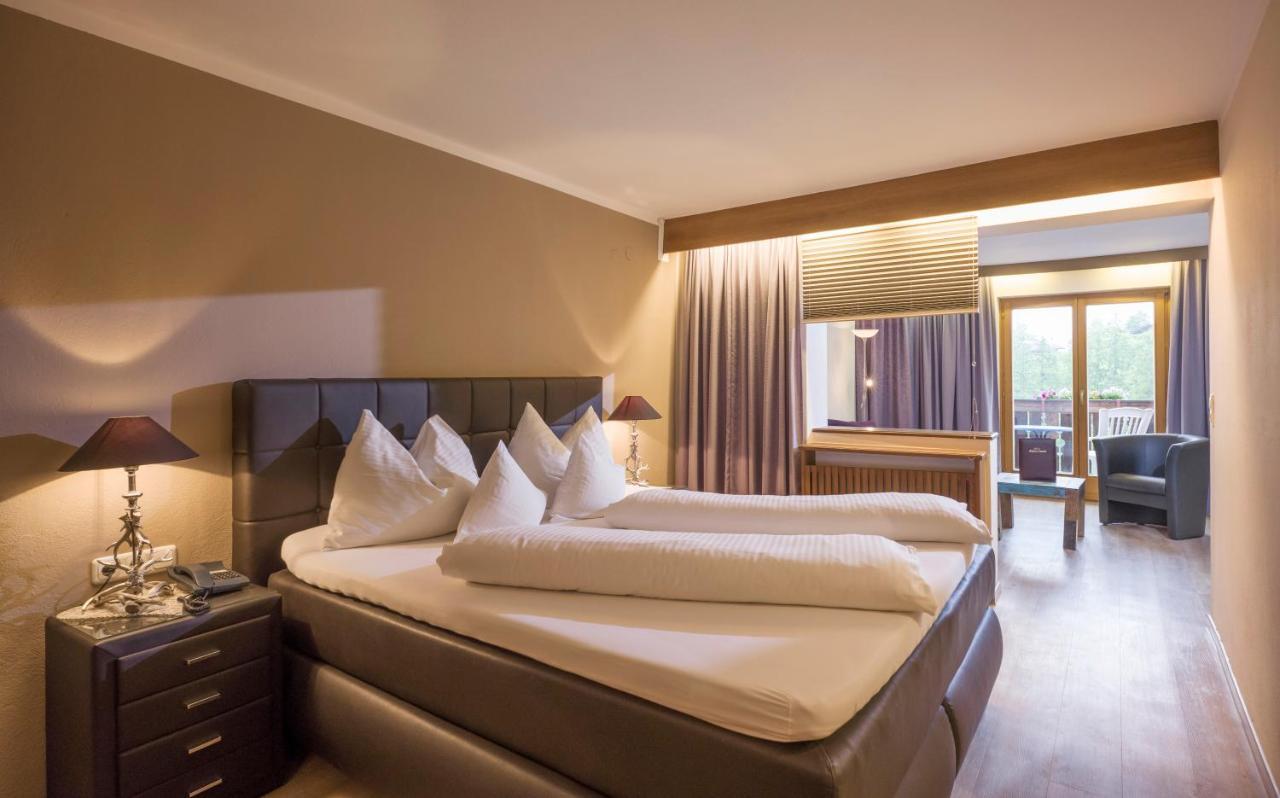 Hotel-Gasthof Zur Schoenen Aussicht St. Johann in Tirol Kültér fotó