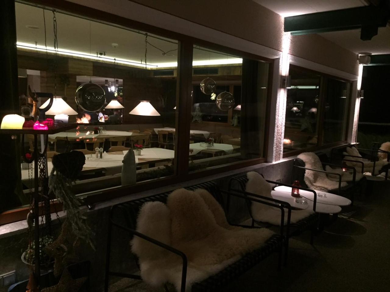 Hotel-Gasthof Zur Schoenen Aussicht St. Johann in Tirol Kültér fotó