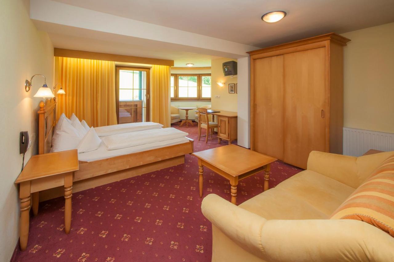 Hotel-Gasthof Zur Schoenen Aussicht St. Johann in Tirol Szoba fotó