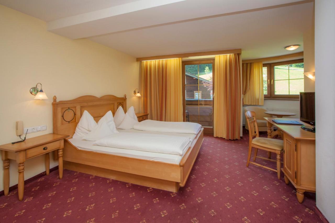 Hotel-Gasthof Zur Schoenen Aussicht St. Johann in Tirol Szoba fotó